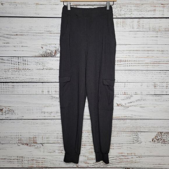 Nasty Gal Pants - Nasty Gal High Rise Ribbed Cargo Pocket Pants Black | Size 4